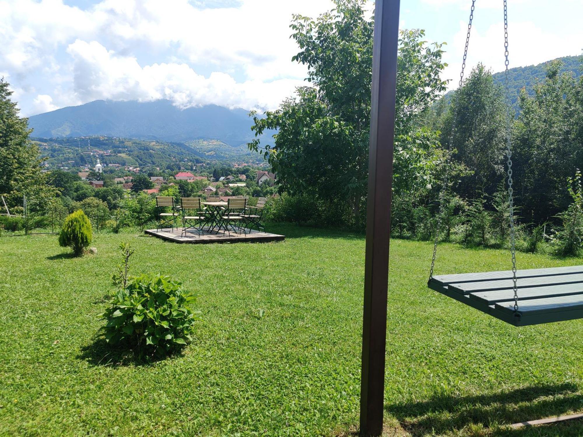 Inspire View Hotel Бран Екстериор снимка