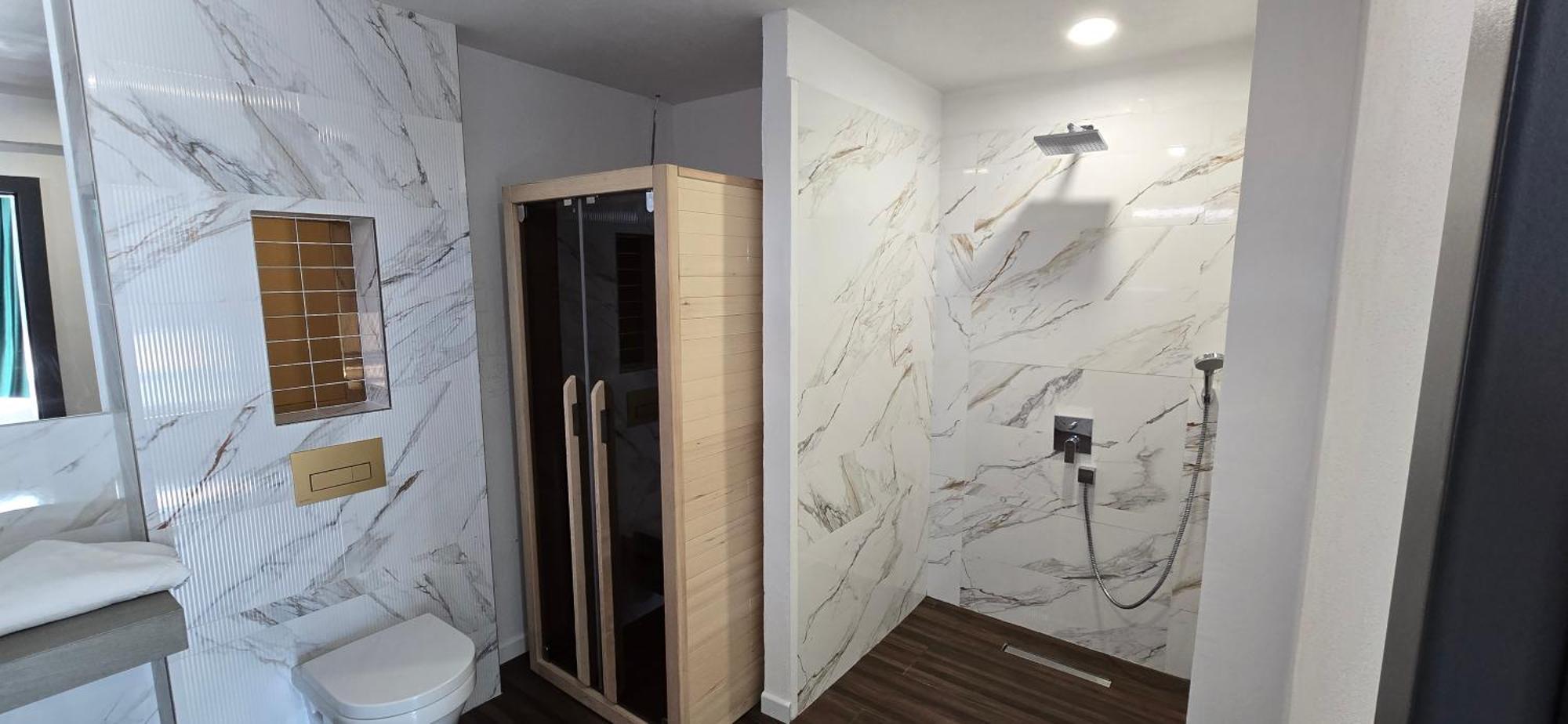 Inspire View Hotel Бран Екстериор снимка